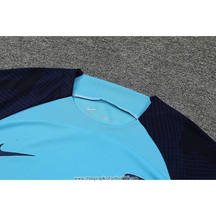 Tracksuit
 Atletico Madrid 2022-2023 Short Sleeve
 Blue
 - Shorts
